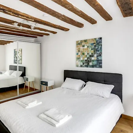 130 Olivia - Superb In Paris. Apartment *