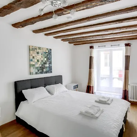 130 Olivia - Superb In Paris. Apartment